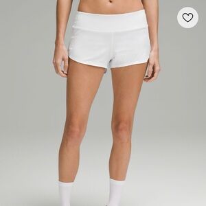 Lululemon White Low Rise Lined Short 2.5” Size 4
